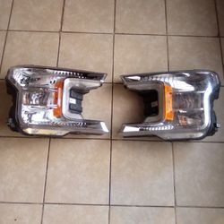2019 Ford F-150 Headlights. Came Out Of A Truck That Had 20k Mile. Like New Oem