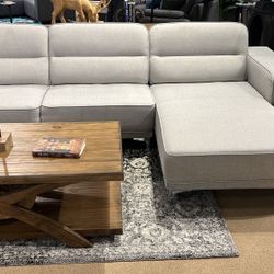 Riegenh Sectional
by FoA🚨Finance&Delivery Available