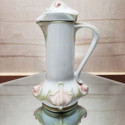 Franklin Mint Fine Porcelain Creamer