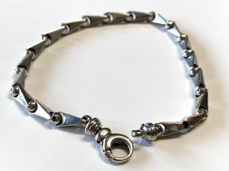 Very beautiful 10 white gold solid link bracelet