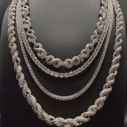 Custom VVS1 Moissanite Jewlery 