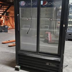 True Beverage Coolers Pepsi Dual Sliding Door Glass Front Merchandiser