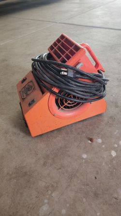 Blower With Plugs 