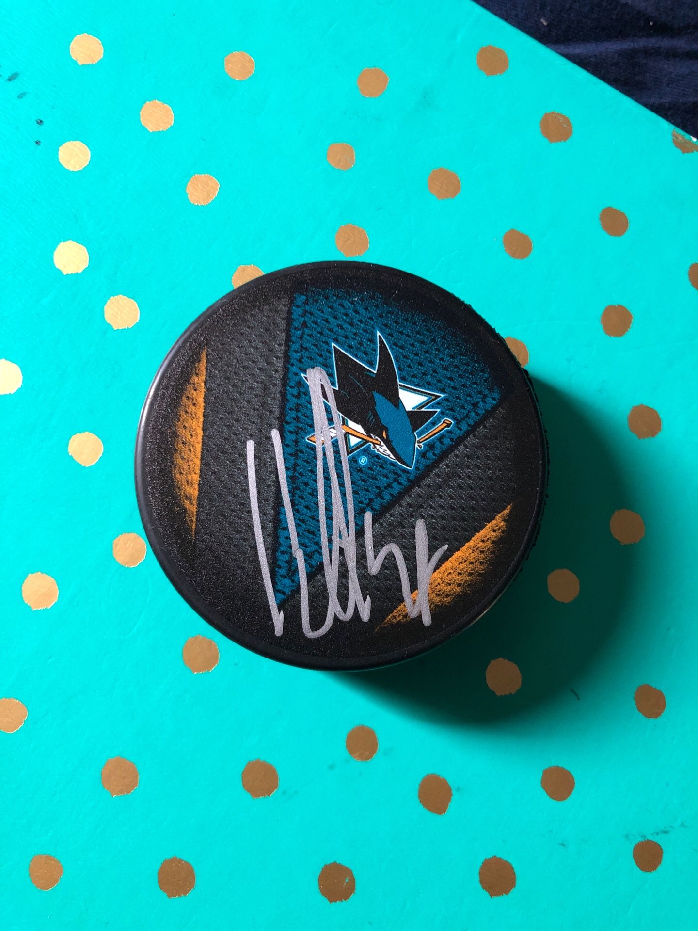 San Jose Sharks #48 Hertl puck
