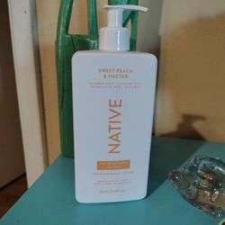 Native Sweet Peach & Nectar Lotion