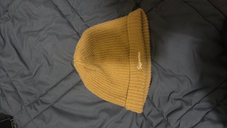 beige supreme beanie