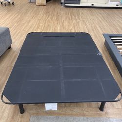 Queen Motion Platform Base 