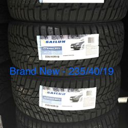 (4) - 235/40/19 Sailun Ice Blazer WSTX Snow Tires