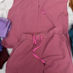 Women’s Figs Scrub Set 