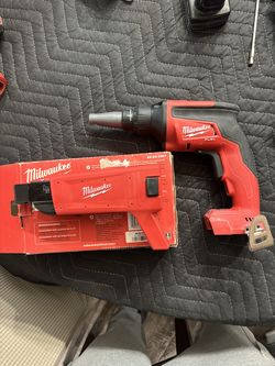 Milwaukee M18 Drywall screw gun with Collated Magazine