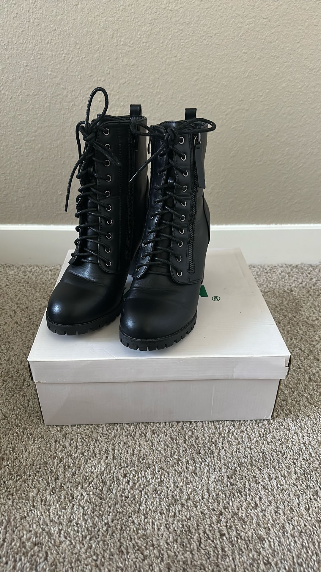 Black Boot Heals