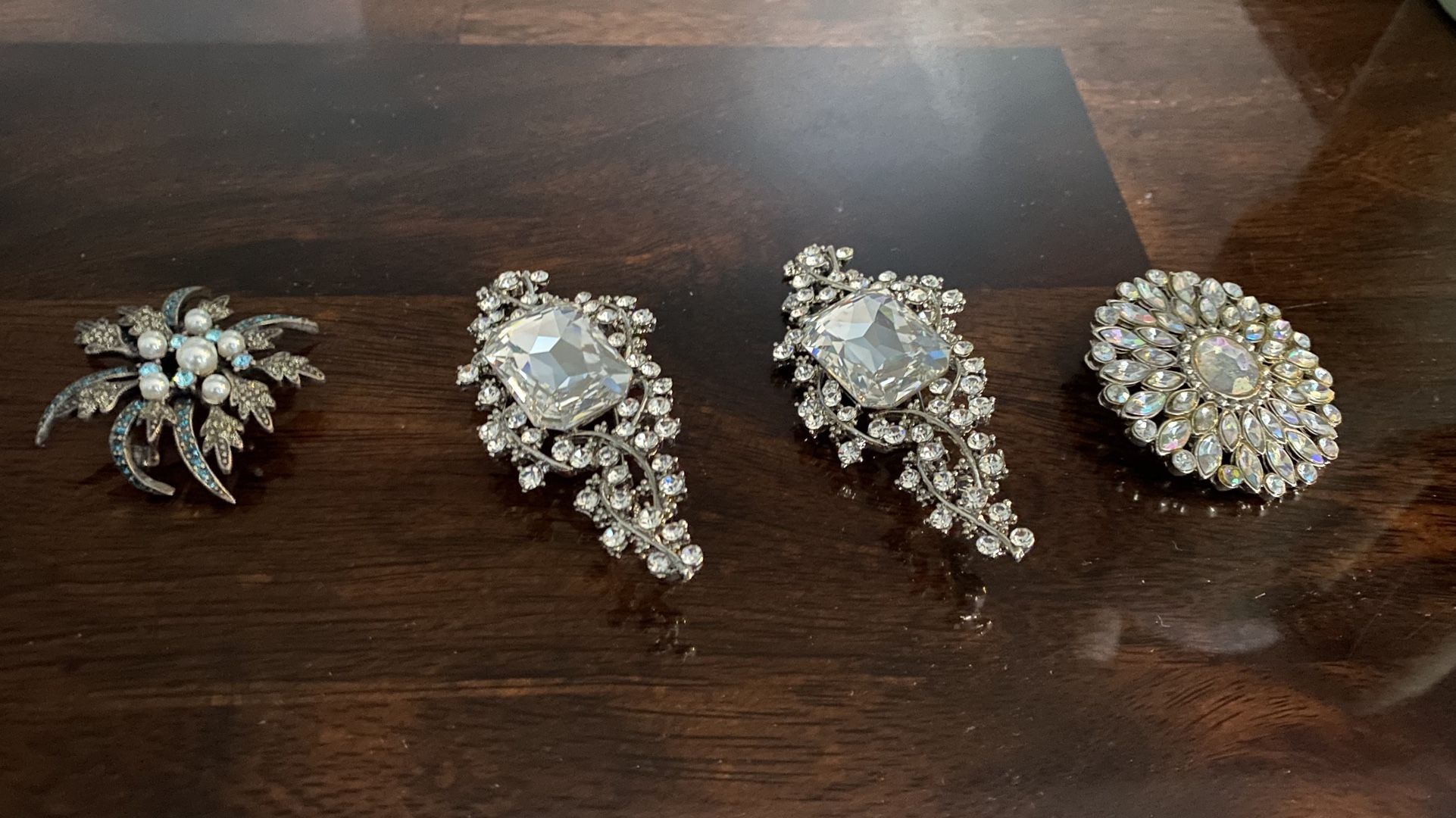 Brooches For Women /Men - Unisex Rhinestone Pins 8-color Available Accessories,