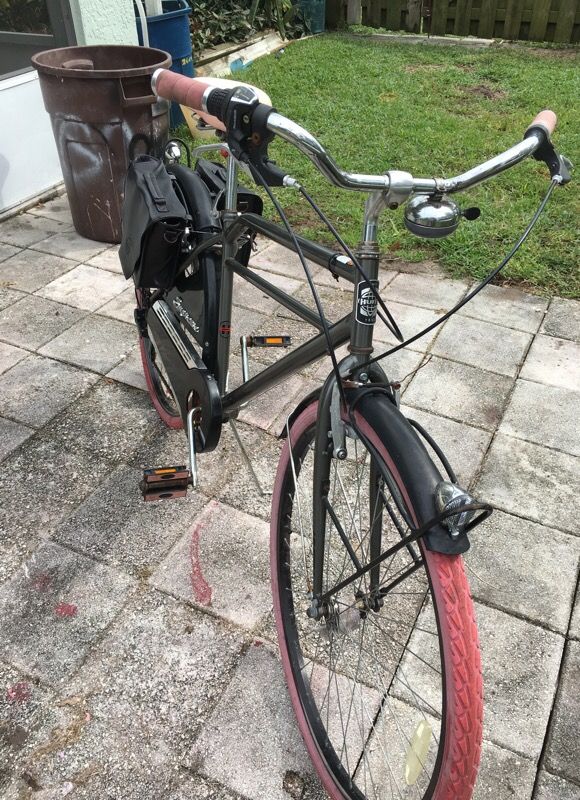 Huffy supreme 28 iraised seat saddle bags great 75 firm for Sale in