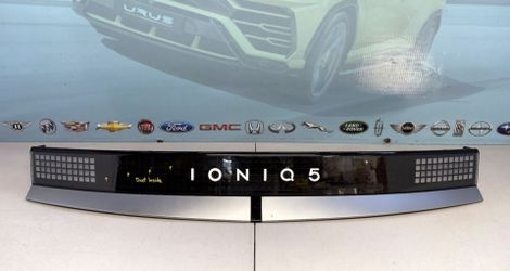 2022-2026 HYUNDAI IONIQ REAR CENTER LIFTGATE LIGHT OEM