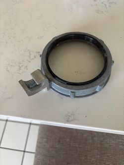 Grounding bushing 3 inch