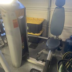 Hoist Biceps Curl Machine