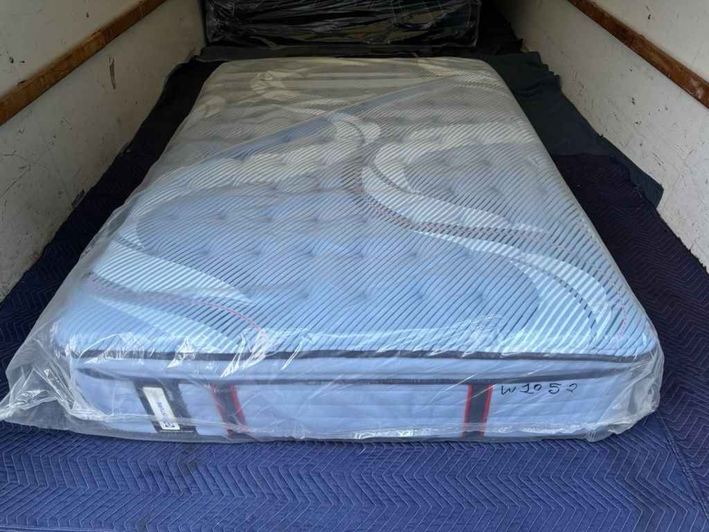 Sealy Posturepedic Pro Full Mattress - Delivery Available 