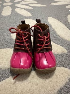 Toddler Rain Boots size 5 *NEVER WORN*