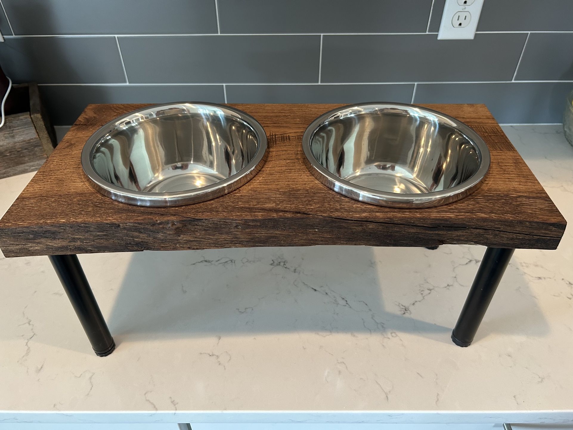 New Live edge oak raised pet feeder.