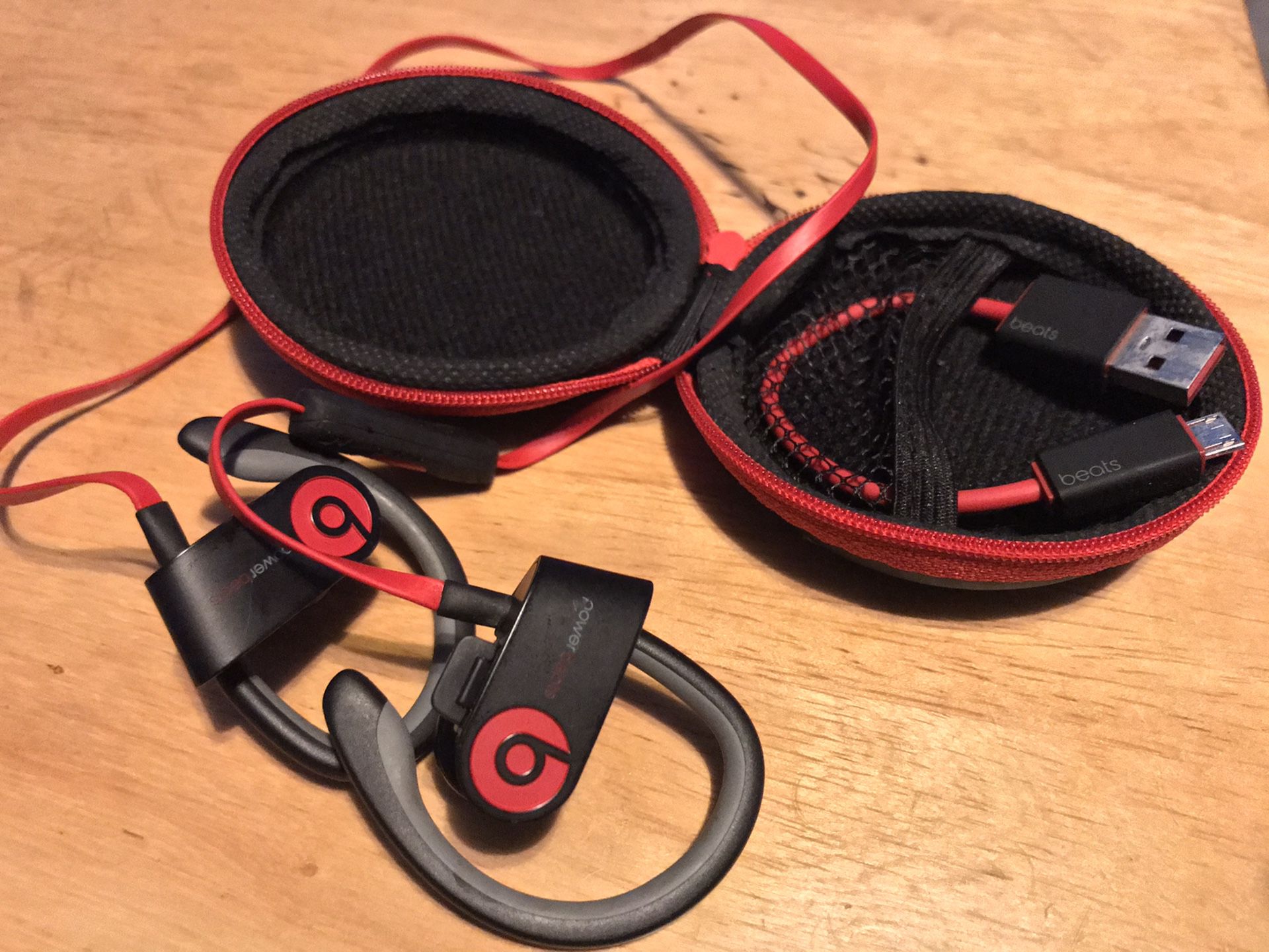 Beats by Dr. Dre Bluetooth Headphones with microphone