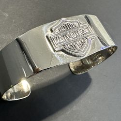 SILVER BRACELET 
