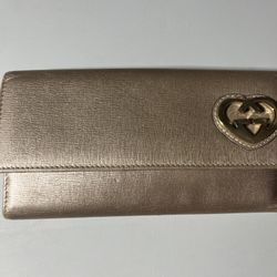 Gucci Metallic Beige Leather Lovely Heart Continental Wallet
