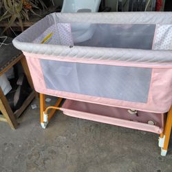 Se Vende Cuna De Niña.