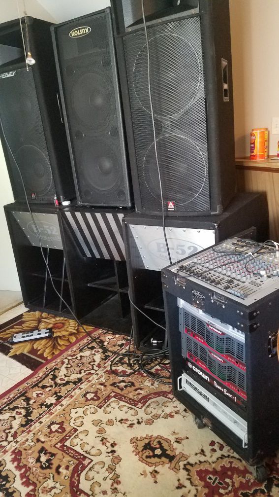 Two B52 & two peavey SP7X