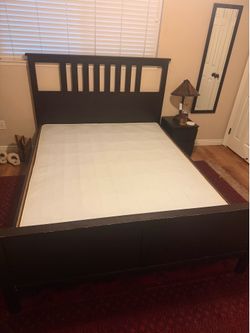 Queen bed frame (Black, wood)