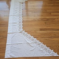 $15.00 - Vintage Lace French Country Valance, 2 Panels! Gorgeous Pattern For Victorian/Shabby Chic Decor! 39.5" x 79" Width Per Panel!  