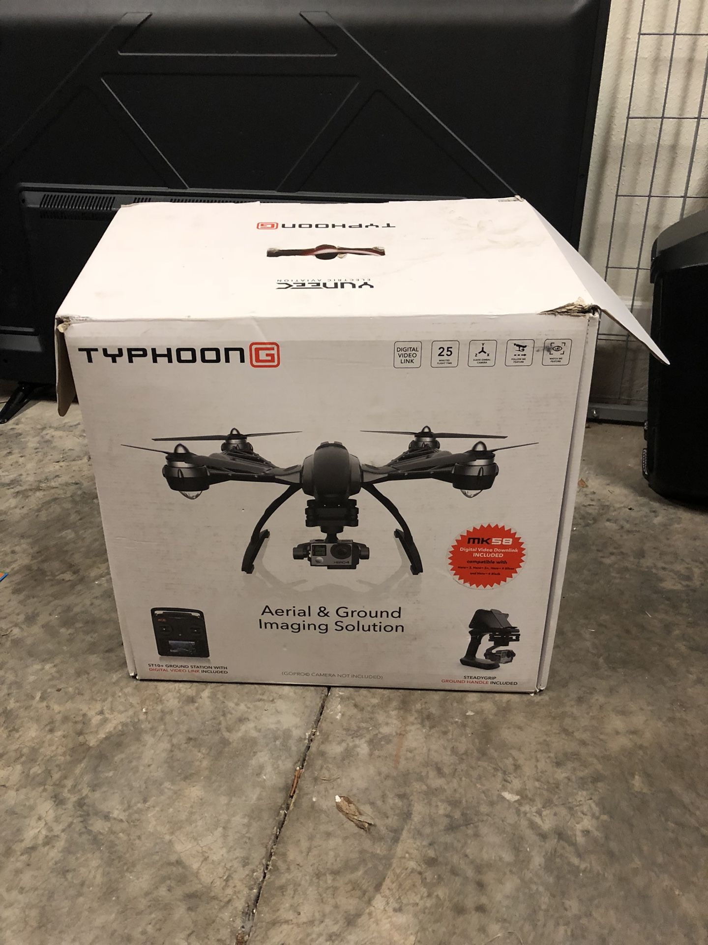 YUNEEC TYPHOON G DRONE