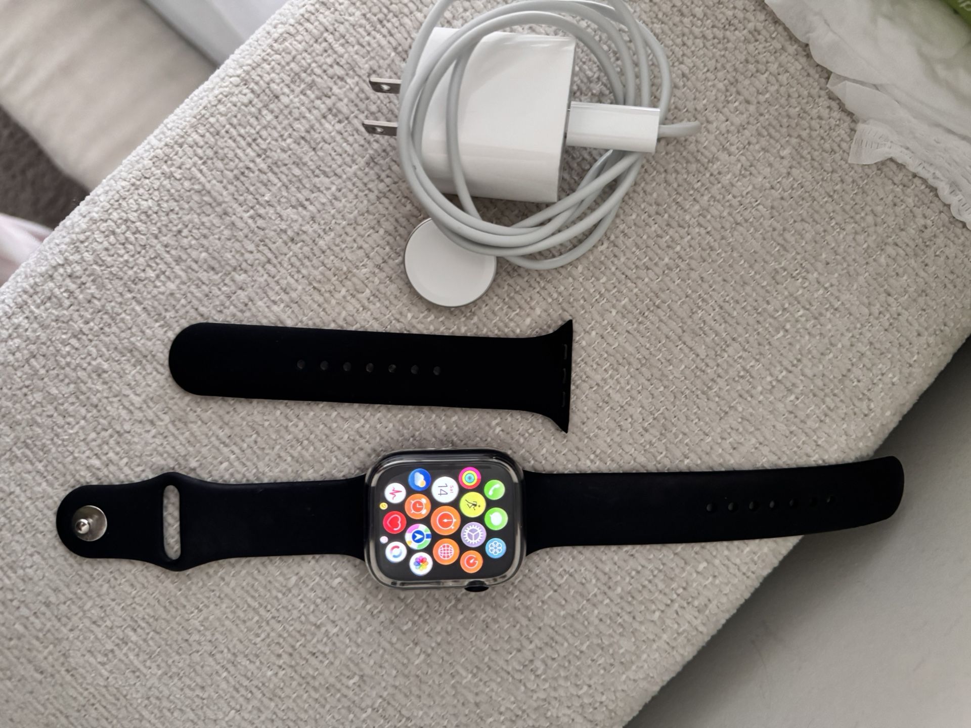 Apple Watch Series 8 (no Cellular)