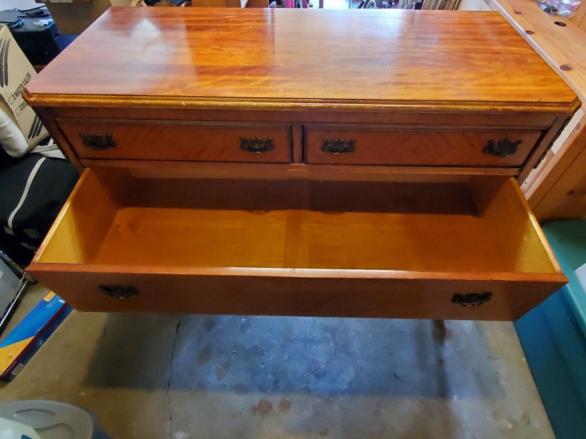 Antique Dresser for Sale in Steilacoom, WA OfferUp