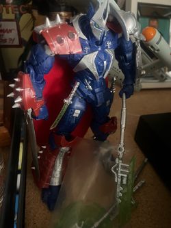 Large Maga Spawn Blue & Red Armored Robot Action Figure