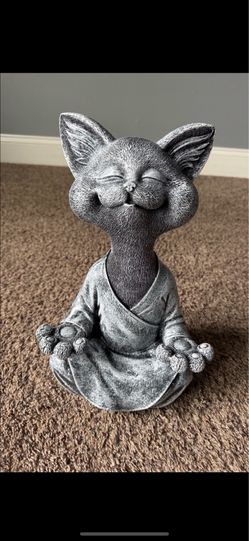 Large Meditation cat statue