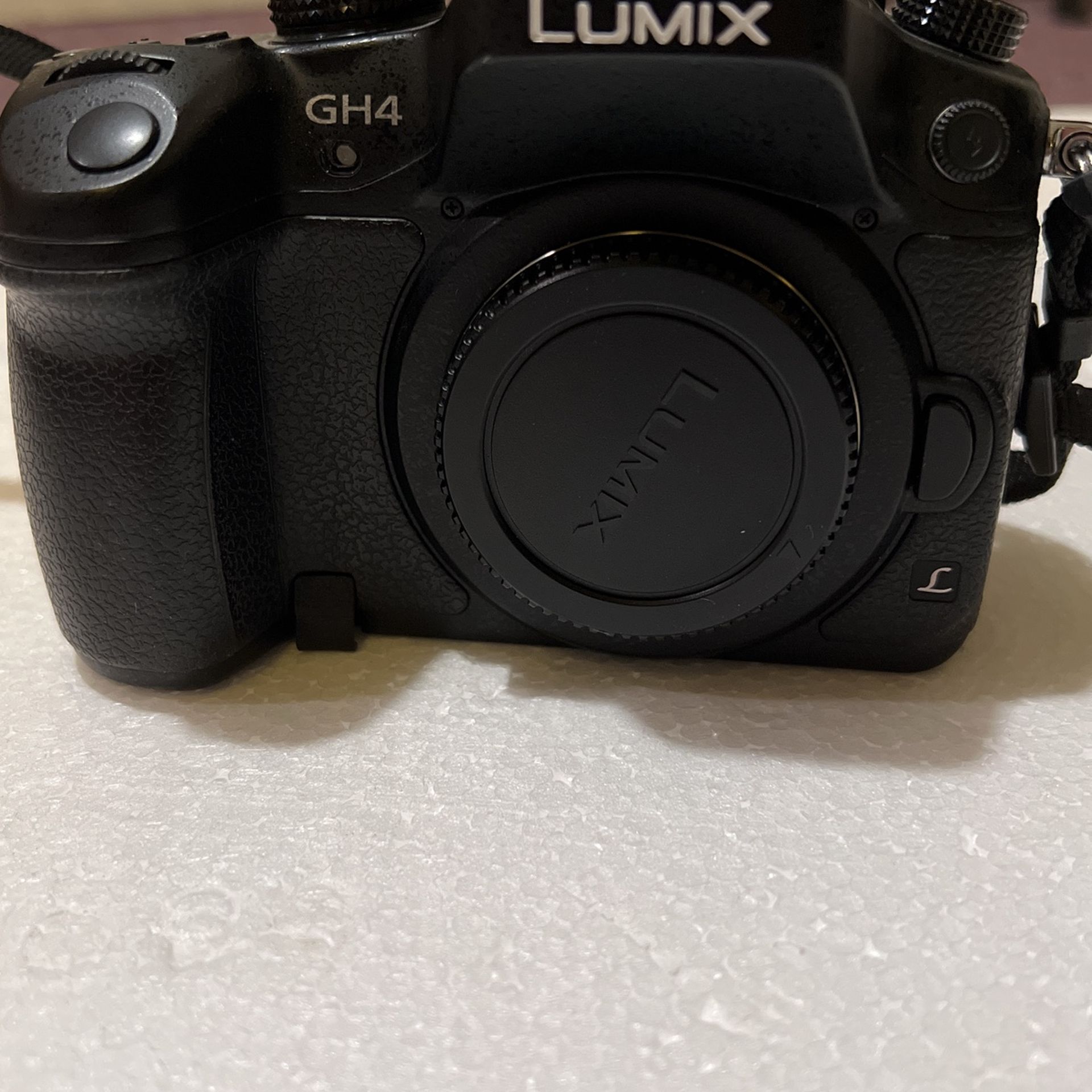 Panasonic LUMIX GH4