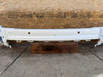 2024 - 2025 GMC SIERRA 2,500 - 3,500 Front Bumper  OEM