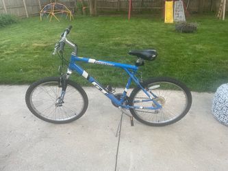 GT AGGRESSOR 3.0 MOUNTAIN BIKE