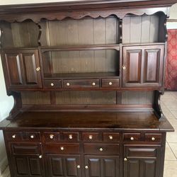 Ethan Allen Dining Room Solid Pinewood Hutch