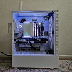 White gaming pc