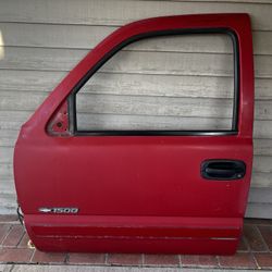 Driver Door 99-06 Chevy Silverado GMC Sierra