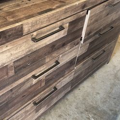 Dresser 100 