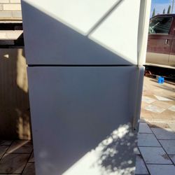Whirlpool Good Refrigerator 