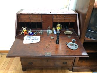 Mahogany antique desk