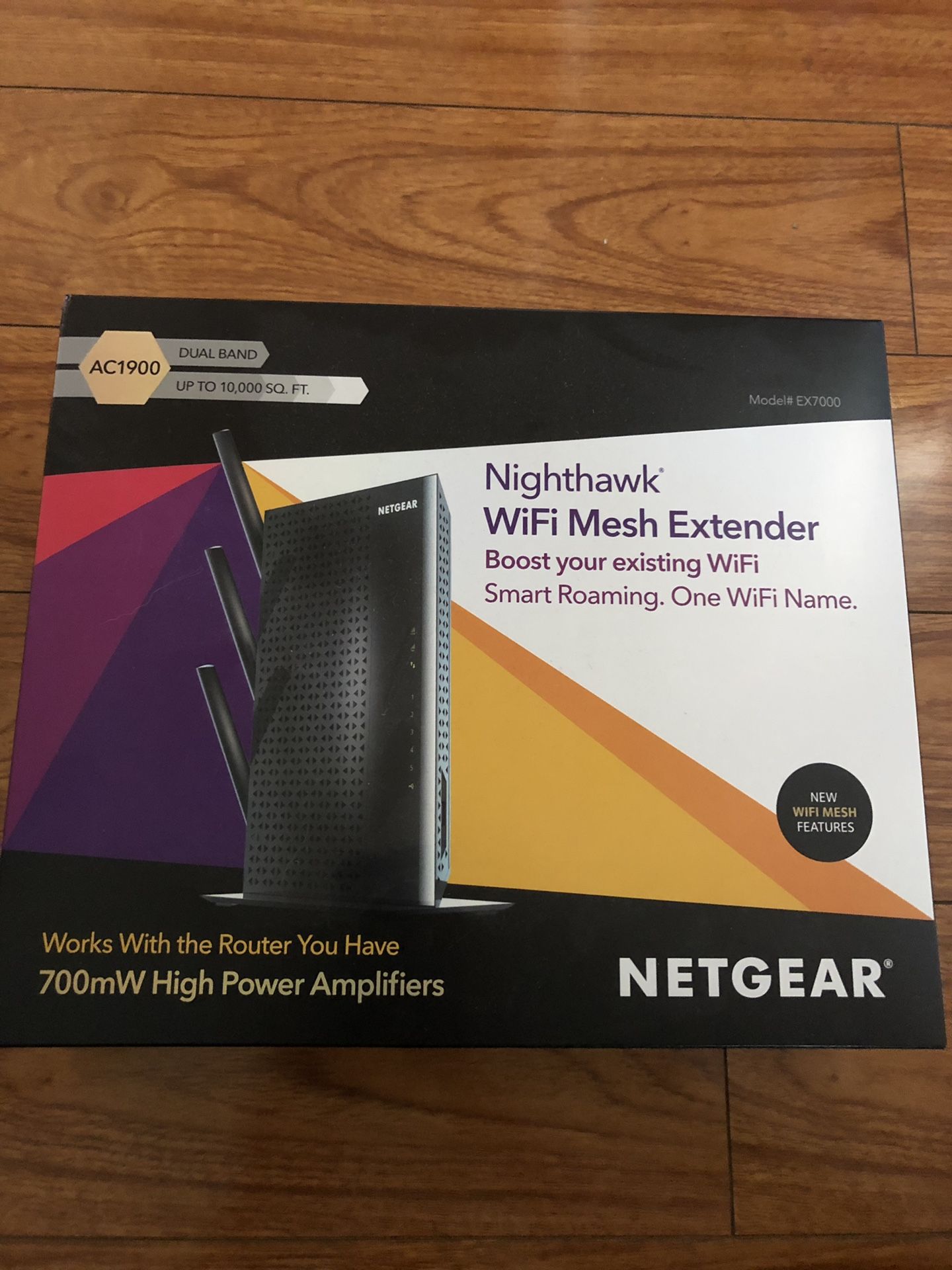 NETGEAR Nighthawk WiFi Mesh Extender AC1900