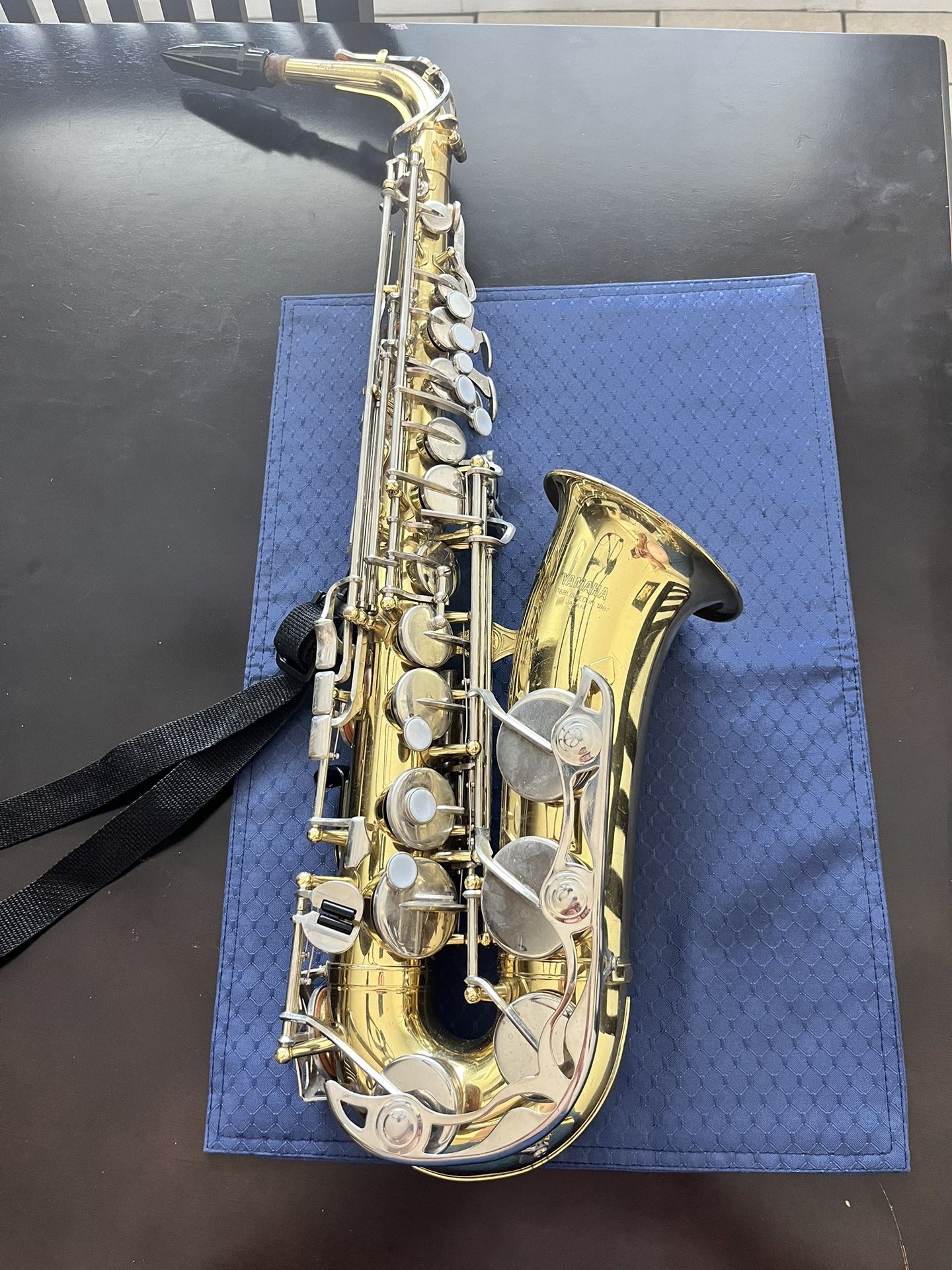 YAMAHA SAXOPHONE