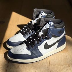 Nike Air Jordan 1 Midnight Navy 11