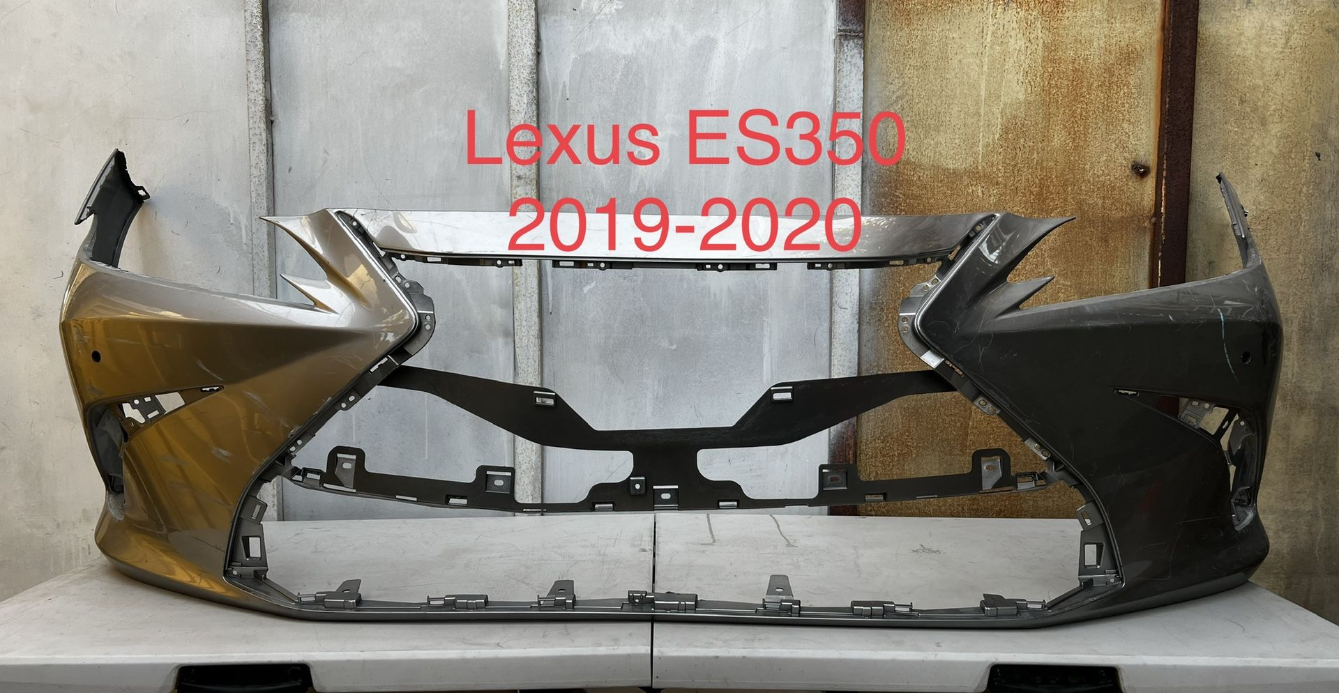2019-2020 Lexus ES350 Front Bumper OEM 