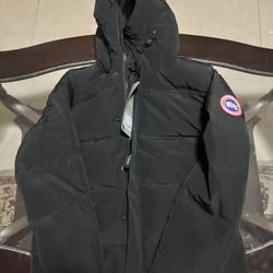 Canada Goose Jacket Size Medium With Receipts