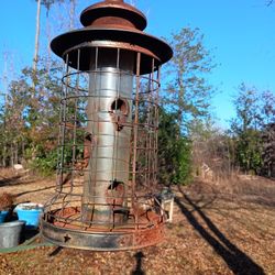 Vintage Feeder